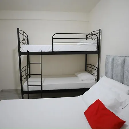 Krisli Escape - Just A Minute To The Appartement